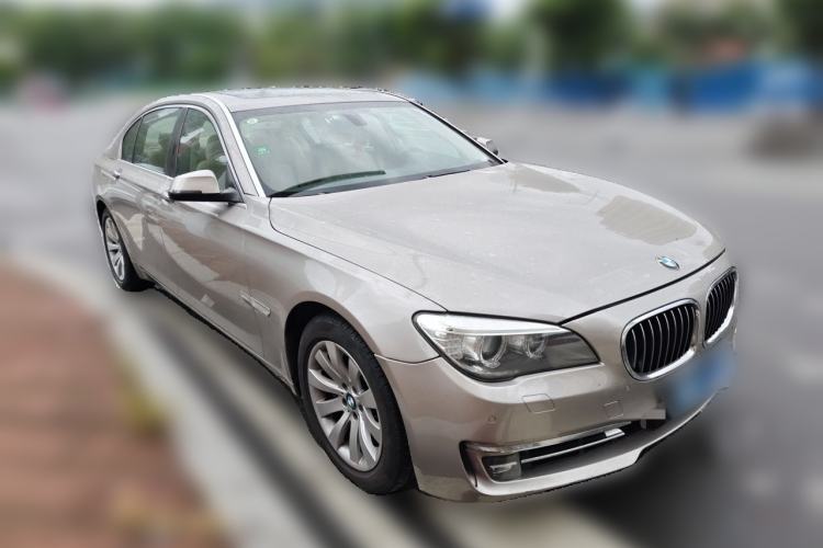 Used BMW 7 Series 2013 740Li Leading Model Front Right 45 Deg