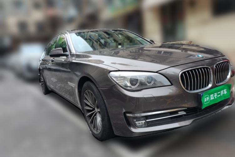 Used BMW 7 Series 2013 730Li Luxury Model Front Right 45 Deg
