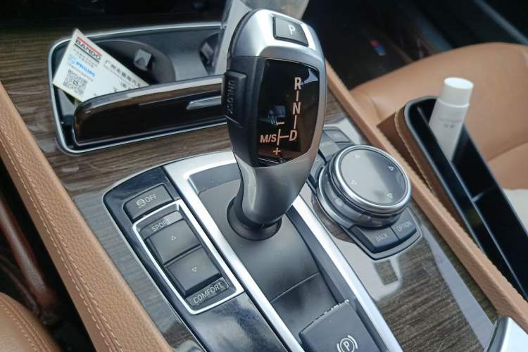 Used BMW 7 Series 2013 730Li Leading Model Gear Lever