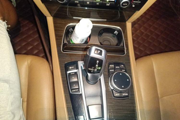 Used BMW 7 Series 2013 730Li Leading Model Gear Lever