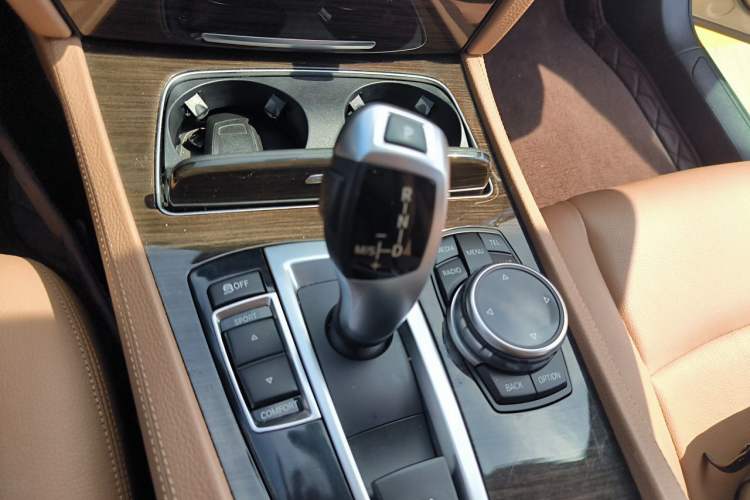 Used BMW 7 Series 2013 730Li Leading Model Gear Lever