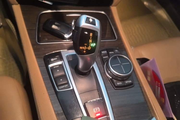 Used BMW 7 Series 2013 730Li Leading Model Gear Lever
