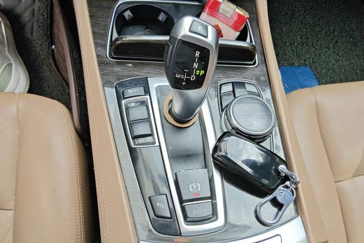 Used BMW 7 Series 2013 730Li Luxury Model Gear Lever