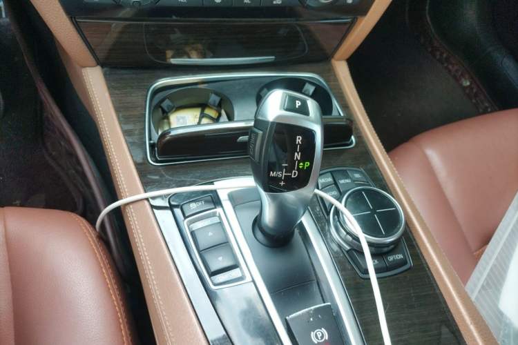 Used BMW 7 Series 2013 730Li Luxury Model Gear Lever