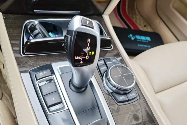 Used BMW 7 Series 2013 740Li Leading Model Gear Lever