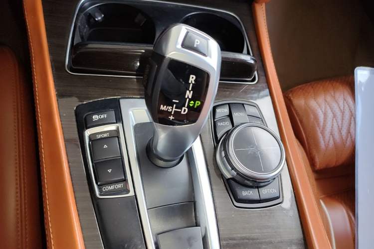 Used BMW 7 Series 2013 740Li Leading Model Gear Lever