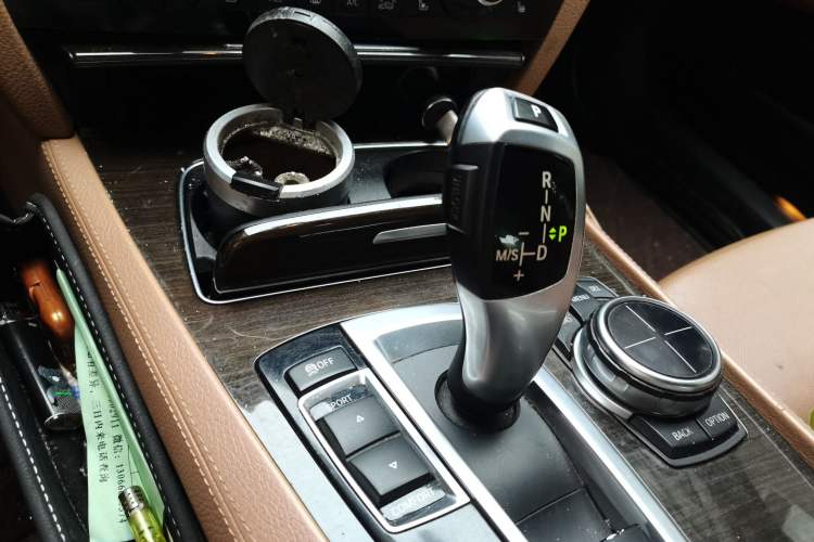 Used BMW 7 Series 2013 730Li Luxury Model Gear Lever