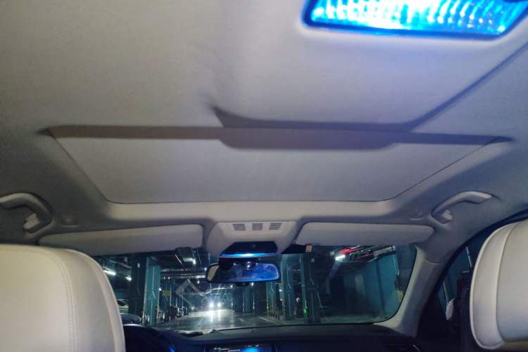 Used BMW 7 Series 2013 730Li Luxury Model Headliner