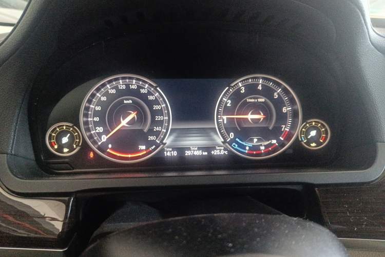 Used BMW 7 Series 2013 730Li Leading Model Instrument Cluster