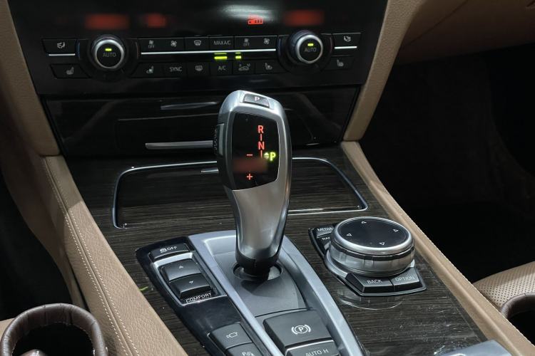 Used BMW 7 Series 2013 740Li Leading Model Interior 10