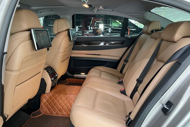 Used BMW 7 Series 2013 740Li Leading Model Interior 4