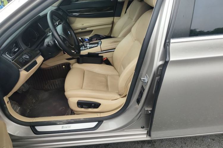 Used BMW 7 Series 2013 740Li Leading Model Left Front Seat