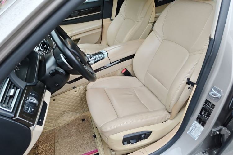 Used BMW 7 Series 2013 740Li Leading Model Left Front Seat