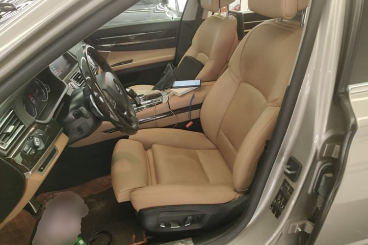 Used BMW 7 Series 2013 740Li Leading Model Left Front Seat