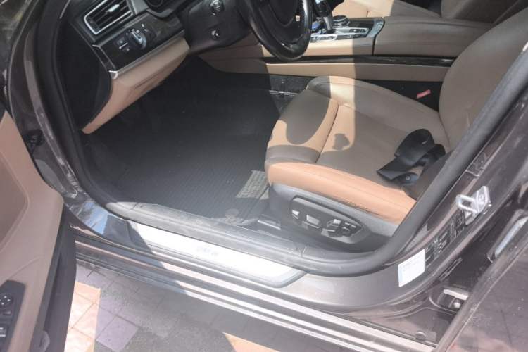 Used BMW 7 Series 2013 730Li Leading Model Left Front Seat