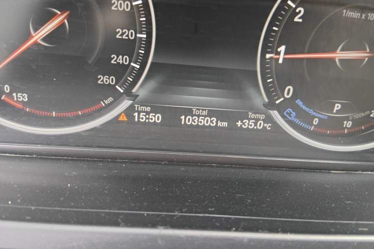 Used BMW 7 Series 2013 730Li Luxury Model Odometer Close Up