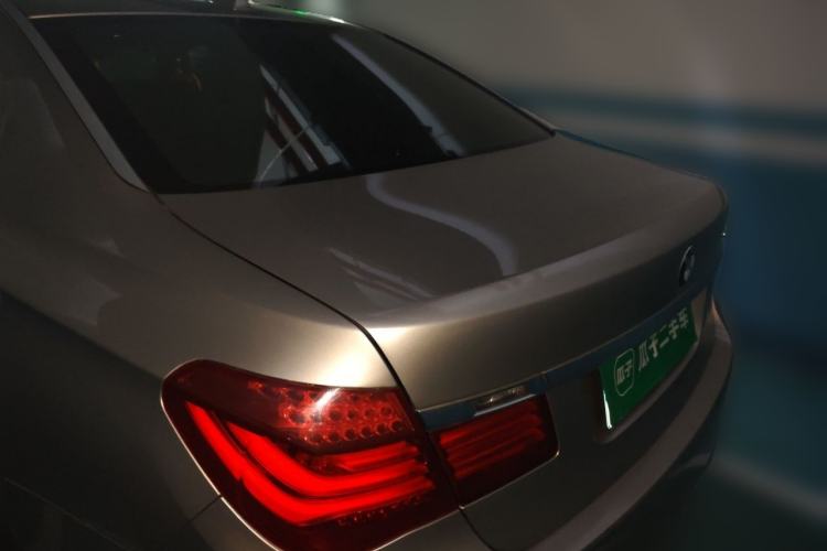 Used BMW 7 Series 2013 730Li Leading Model Rear Left 45 Deg