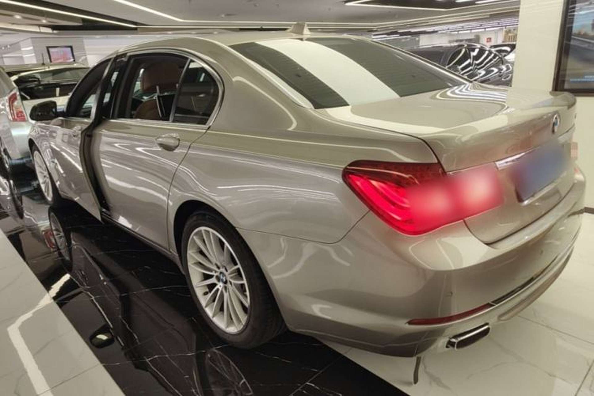 Used BMW 7 Series 2013 740Li Leading Model Rear Left 45 Deg