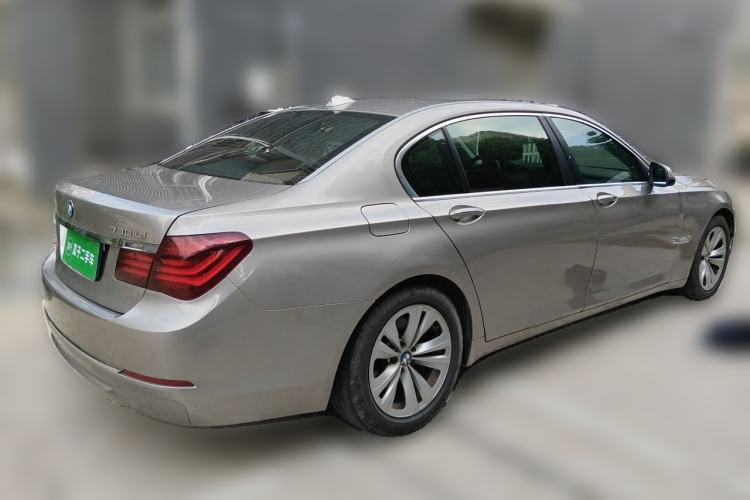 Used BMW 7 Series 2013 730Li Luxury Model Rear Right 45 Deg