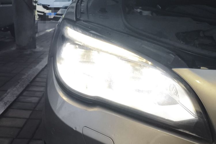 Used BMW 7 Series 2013 740Li xDrive Right Front Headlight