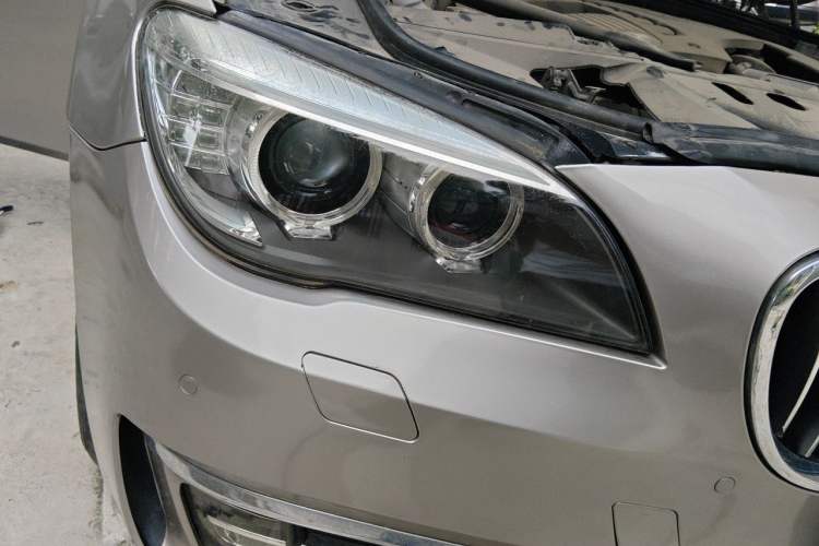 Used BMW 7 Series 2013 730Li Luxury Model Right Front Headlight