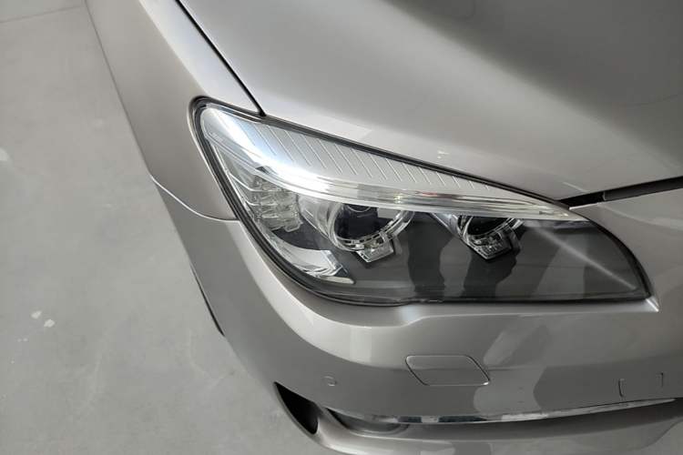 Used BMW 7 Series 2013 740Li Leading Model Right Front Headlight