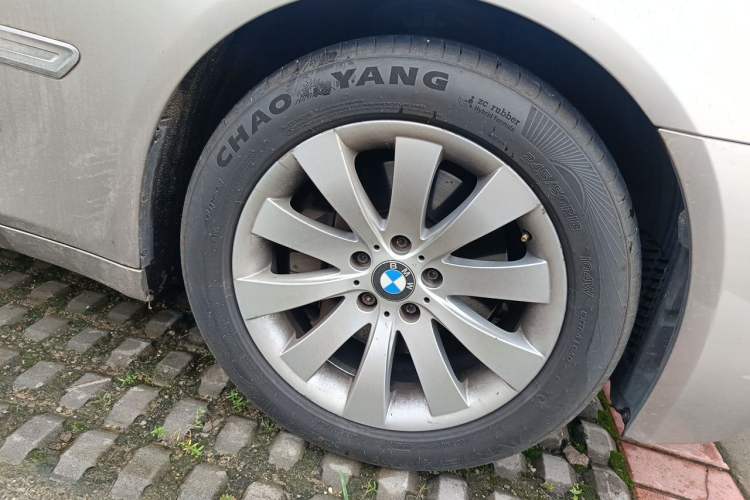 Used BMW 7 Series 2013 730Li Leading Model Right Front Wheel Hub