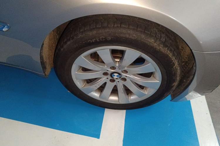 Used BMW 7 Series 2013 730Li Leading Model Right Front Wheel Hub