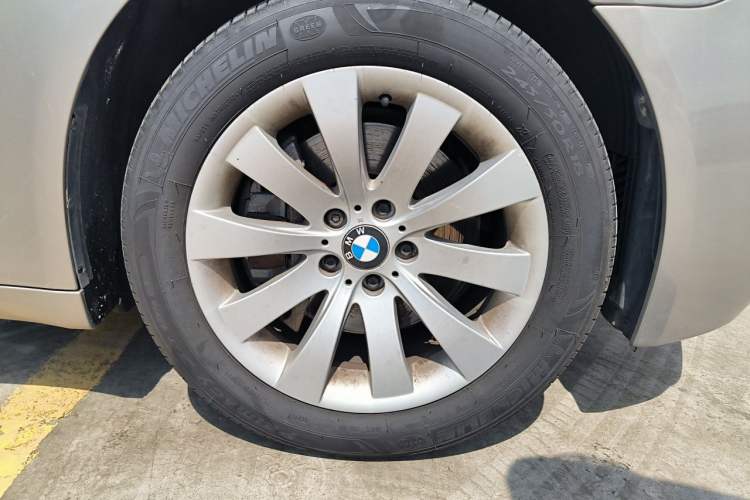 Used BMW 7 Series 2013 730Li Leading Model Right Front Wheel Hub