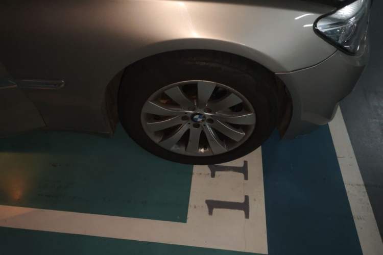Used BMW 7 Series 2013 730Li Leading Model Right Front Wheel Hub