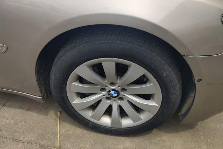 Used BMW 7 Series 2013 740Li Luxury Model Right Front Wheel Hub