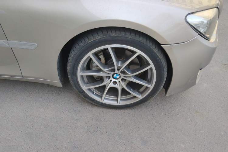 Used BMW 7 Series 2013 730Li Leading Model Right Front Wheel Hub