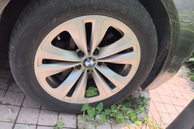 Used BMW 7 Series 2013 730Li Leading Model Right Front Wheel Hub