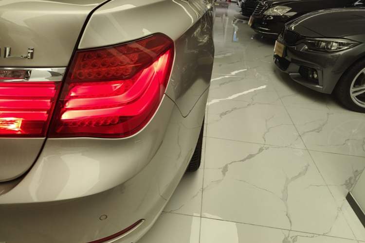 Used BMW 7 Series 2013 740Li Leading Model Right Rear Taillight