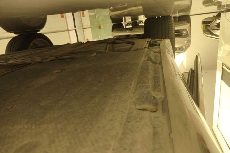 Used BMW 7 Series 2013 740Li Leading Model Right Side Sill