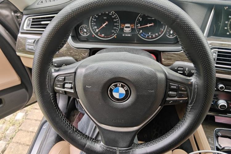 Used BMW 7 Series 2013 730Li Luxury Model Steering Wheel