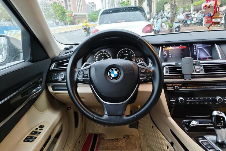 Used BMW 7 Series 2013 740Li Leading Model Steering Wheel