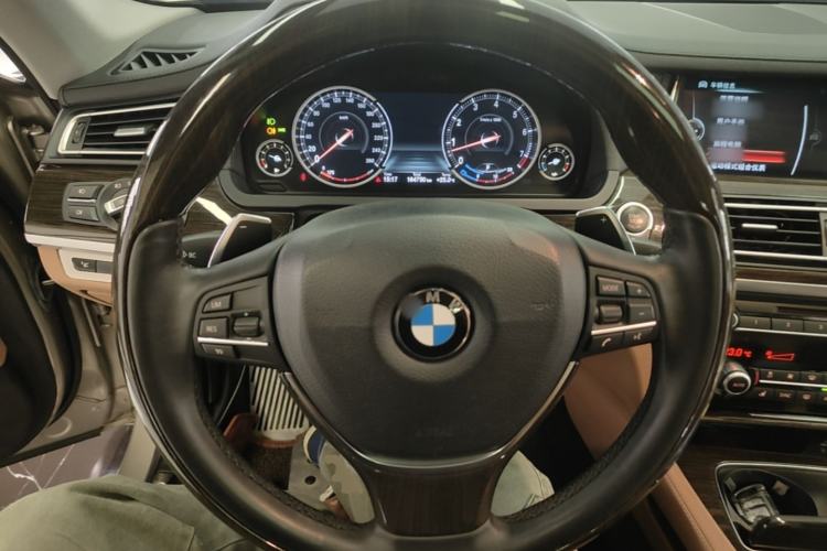 Used BMW 7 Series 2013 740Li Leading Model Steering Wheel