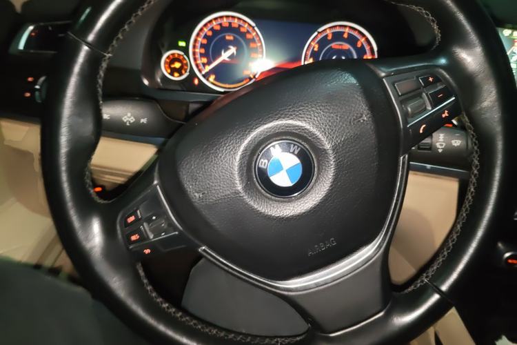 Used BMW 7 Series 2013 730Li Leading Model Steering Wheel