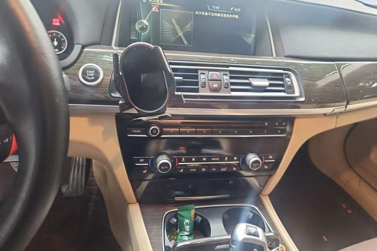 Used BMW 7 Series 2013 730Li Luxury Model Audio And AC Panel