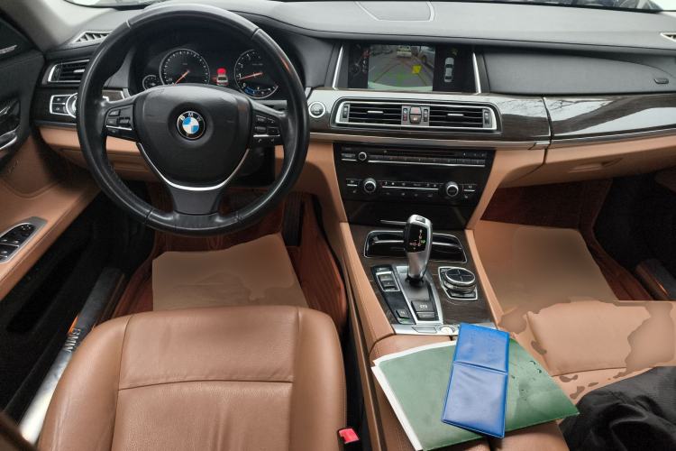Used BMW 7 Series 2013 730Li Leading Model Center Console