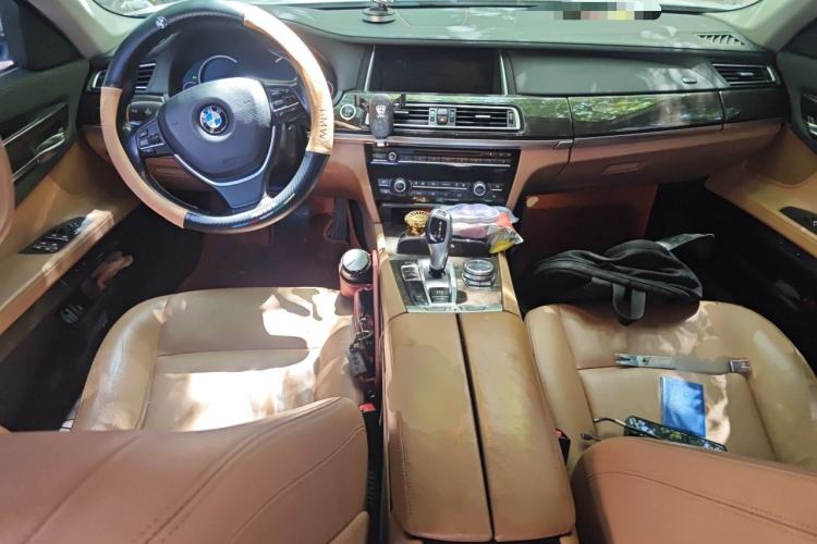 Used BMW 7 Series 2013 730Li Leading Model Center Console