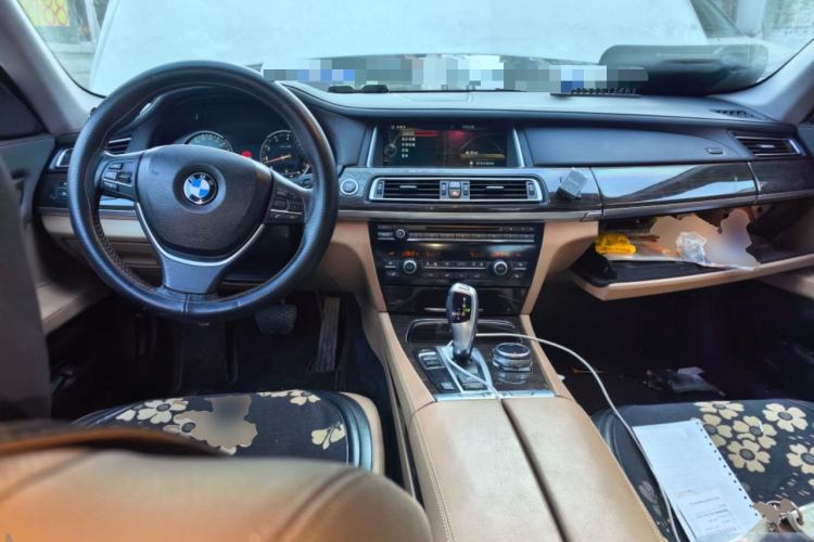 Used BMW 7 Series 2013 730Li Leading Model Center Console