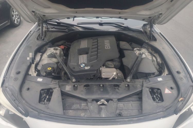 Used BMW 7 Series 2013 730Li Leading Model Engine Bay