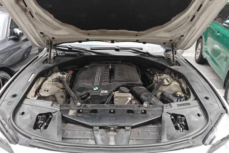 Used BMW 7 Series 2013 740Li Luxury Model Engine Bay