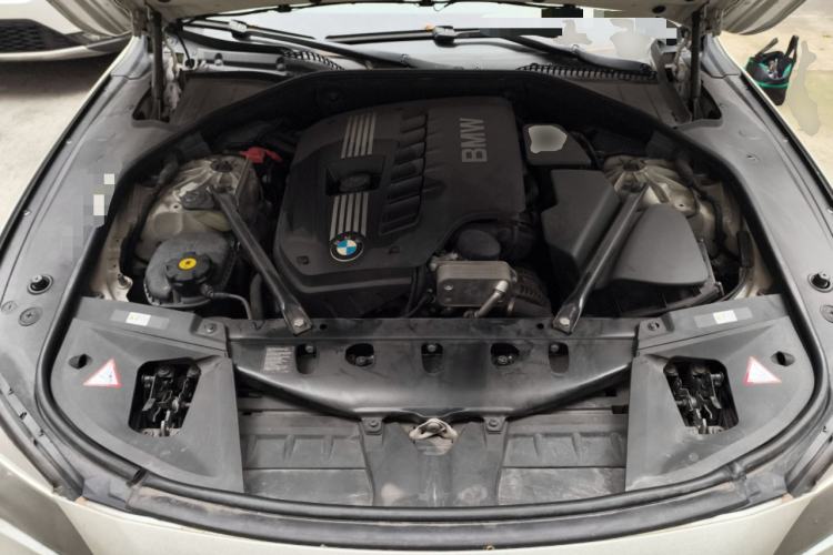Used BMW 7 Series 2013 730Li Luxury Model Engine Bay