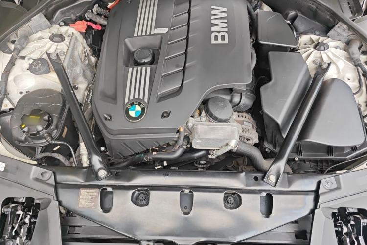Used BMW 7 Series 2013 730Li Luxury Model Engine Bay