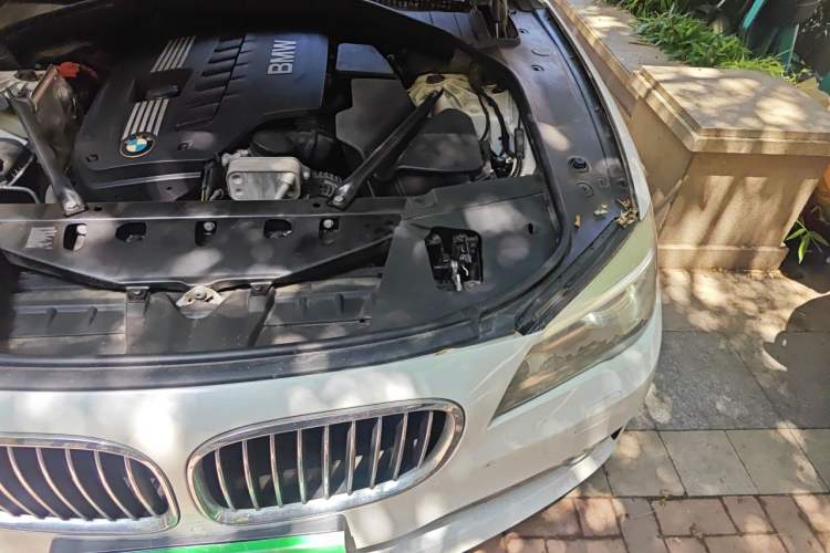 Used BMW 7 Series 2013 730Li Leading Model Engine Bay Left