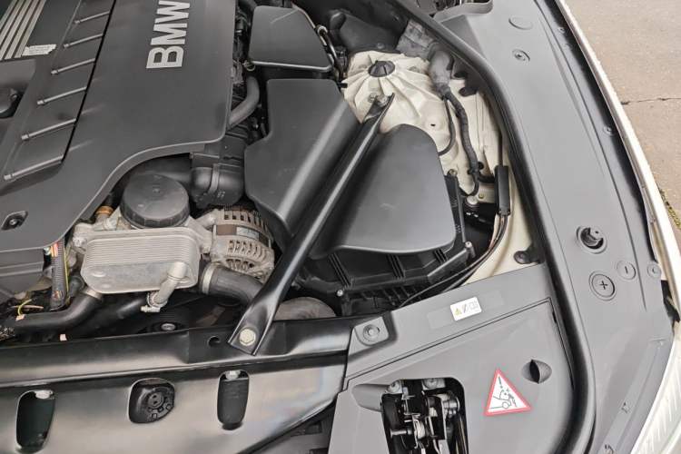 Used BMW 7 Series 2013 730Li Luxury Model Engine Bay Left