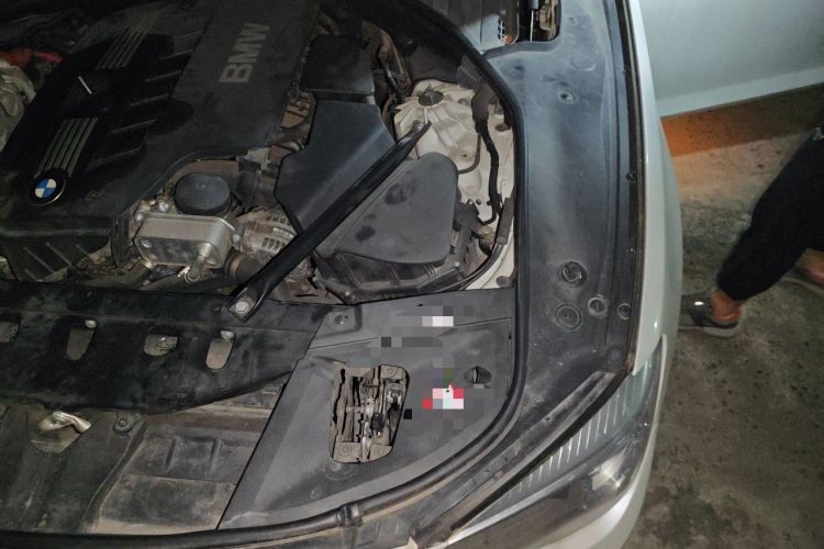Used BMW 7 Series 2013 730Li Luxury Model Engine Bay Left